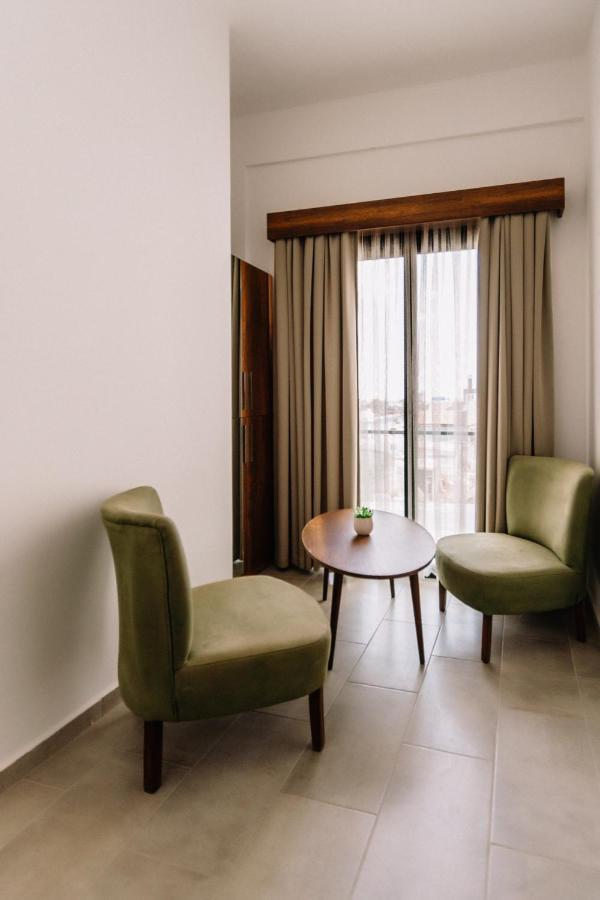 Cezar'S Airport Hotel Nicosia Eksteriør billede