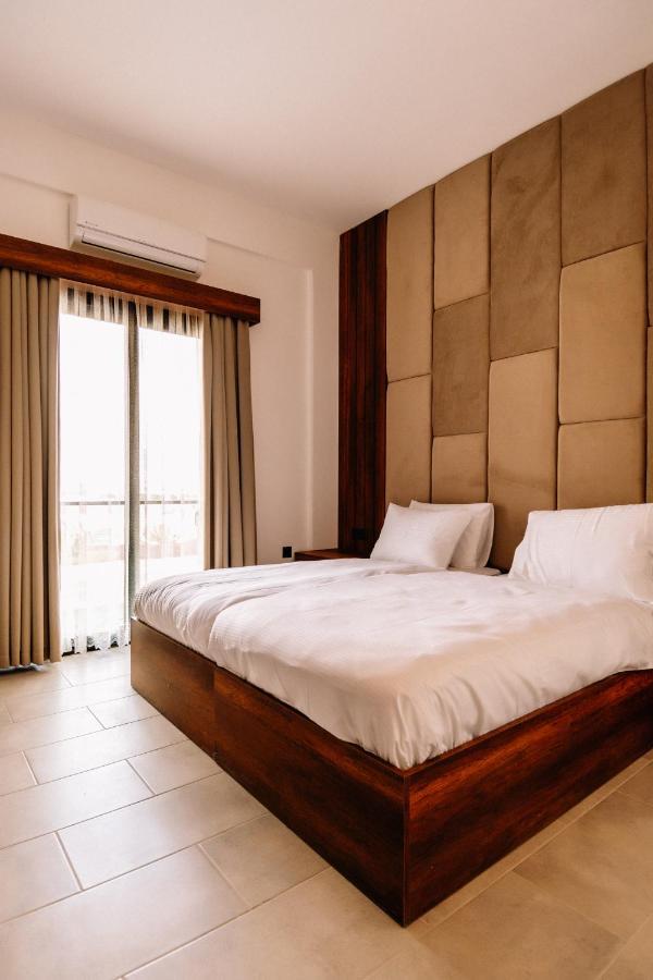 Cezar'S Airport Hotel Nicosia Eksteriør billede