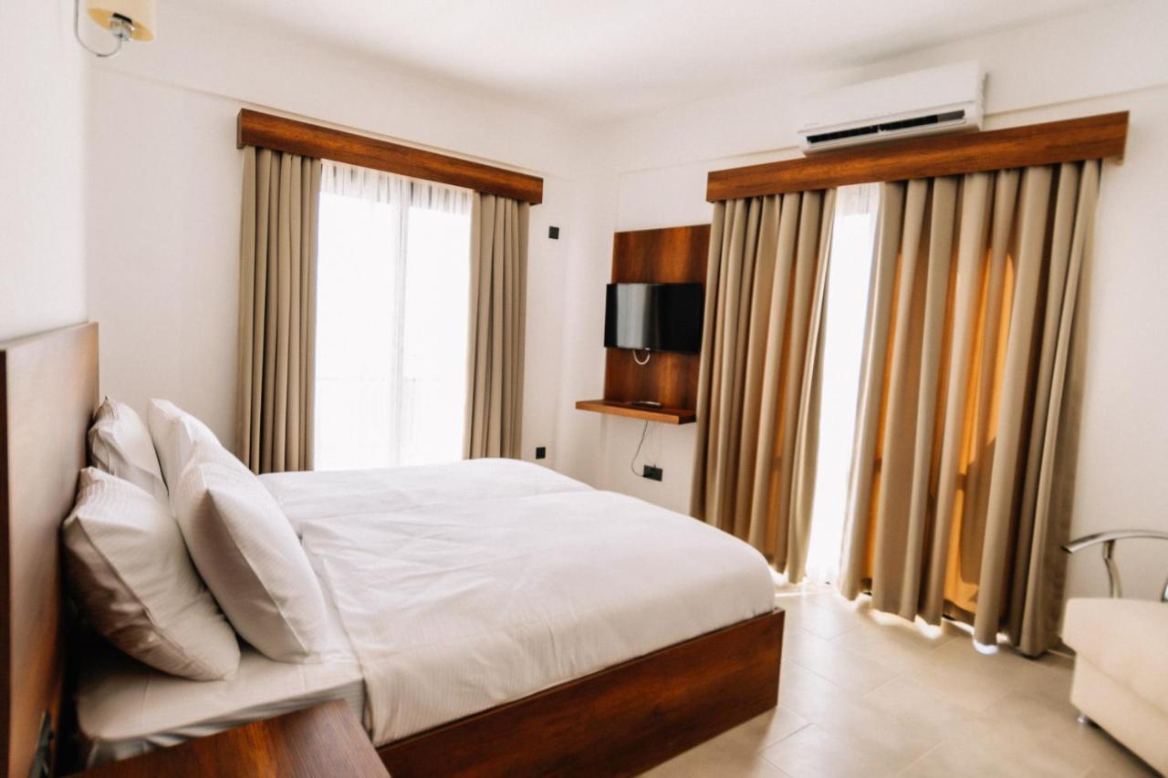 Cezar'S Airport Hotel Nicosia Eksteriør billede