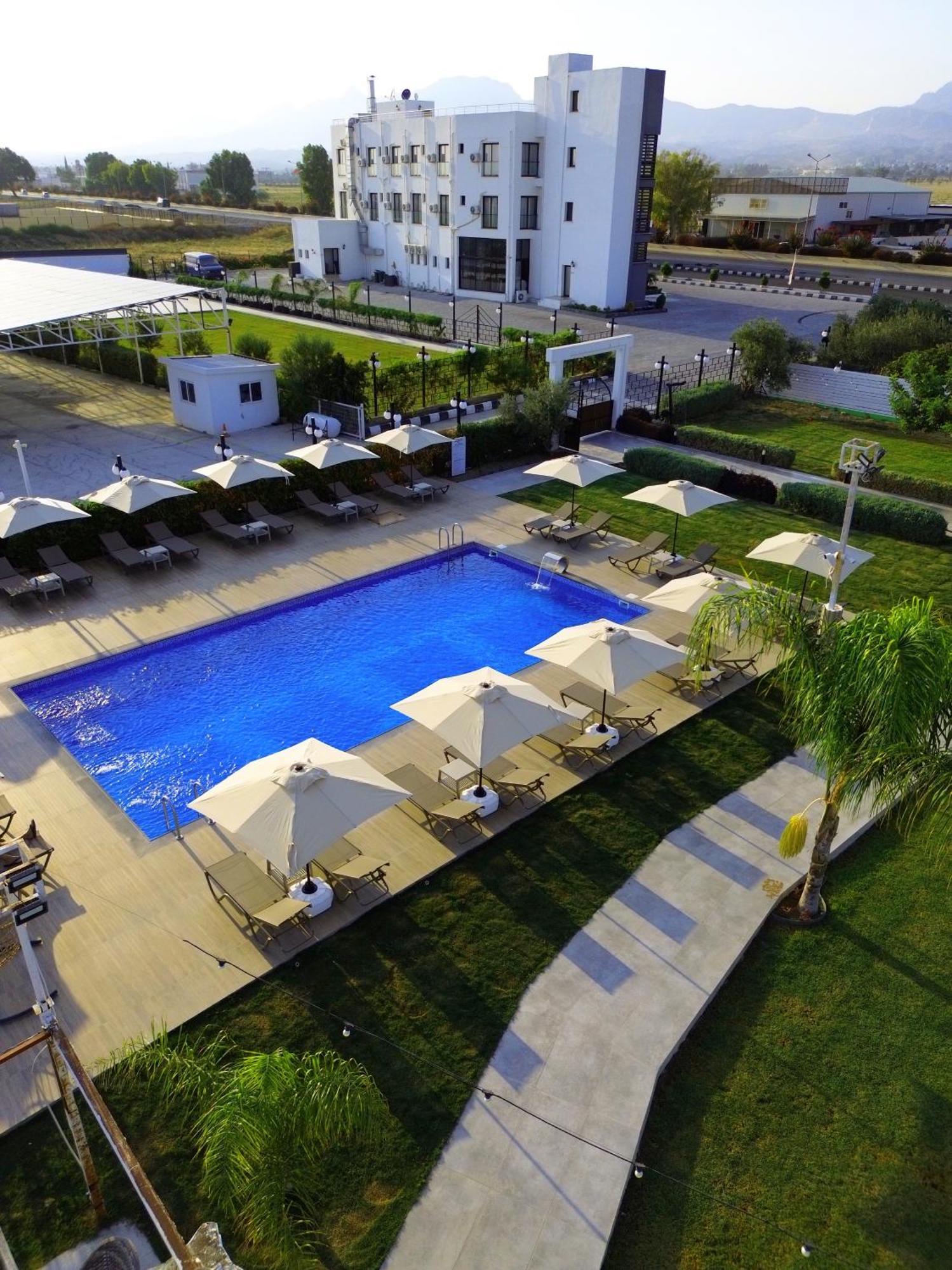 Cezar'S Airport Hotel Nicosia Eksteriør billede