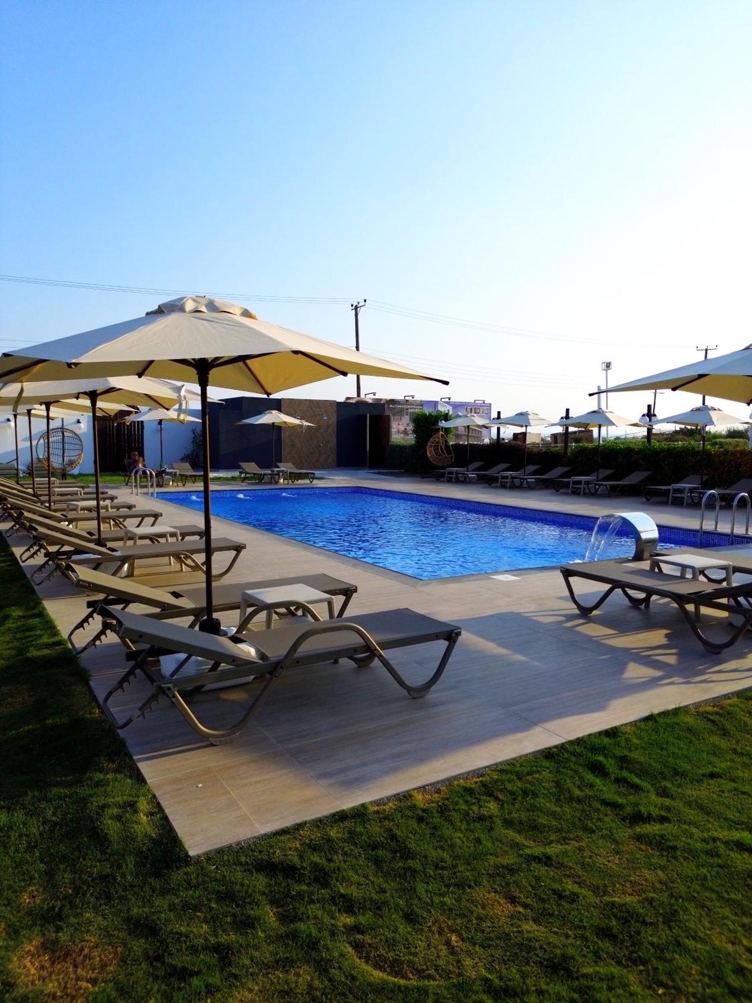 Cezar'S Airport Hotel Nicosia Eksteriør billede